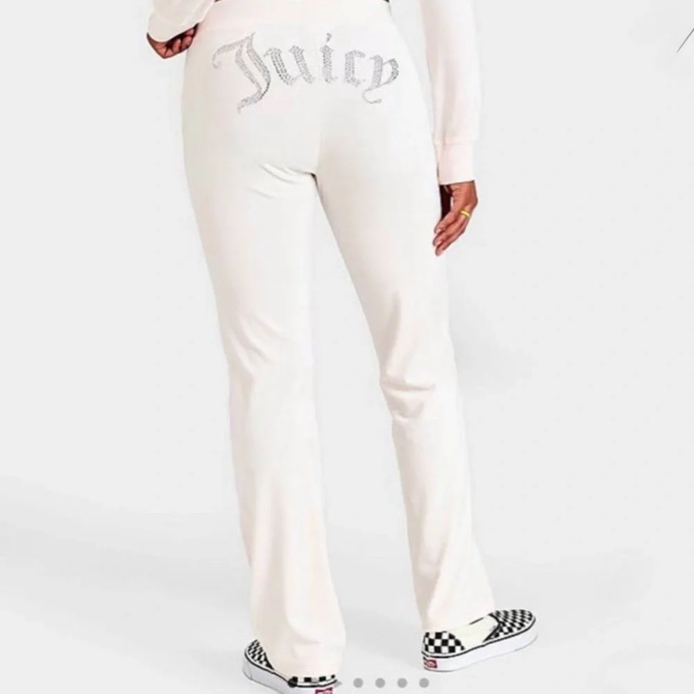 Juicy Couture Cream Rhinestone Y2K Logo Lounge Set Size M ✨ - Picture 2 of 13